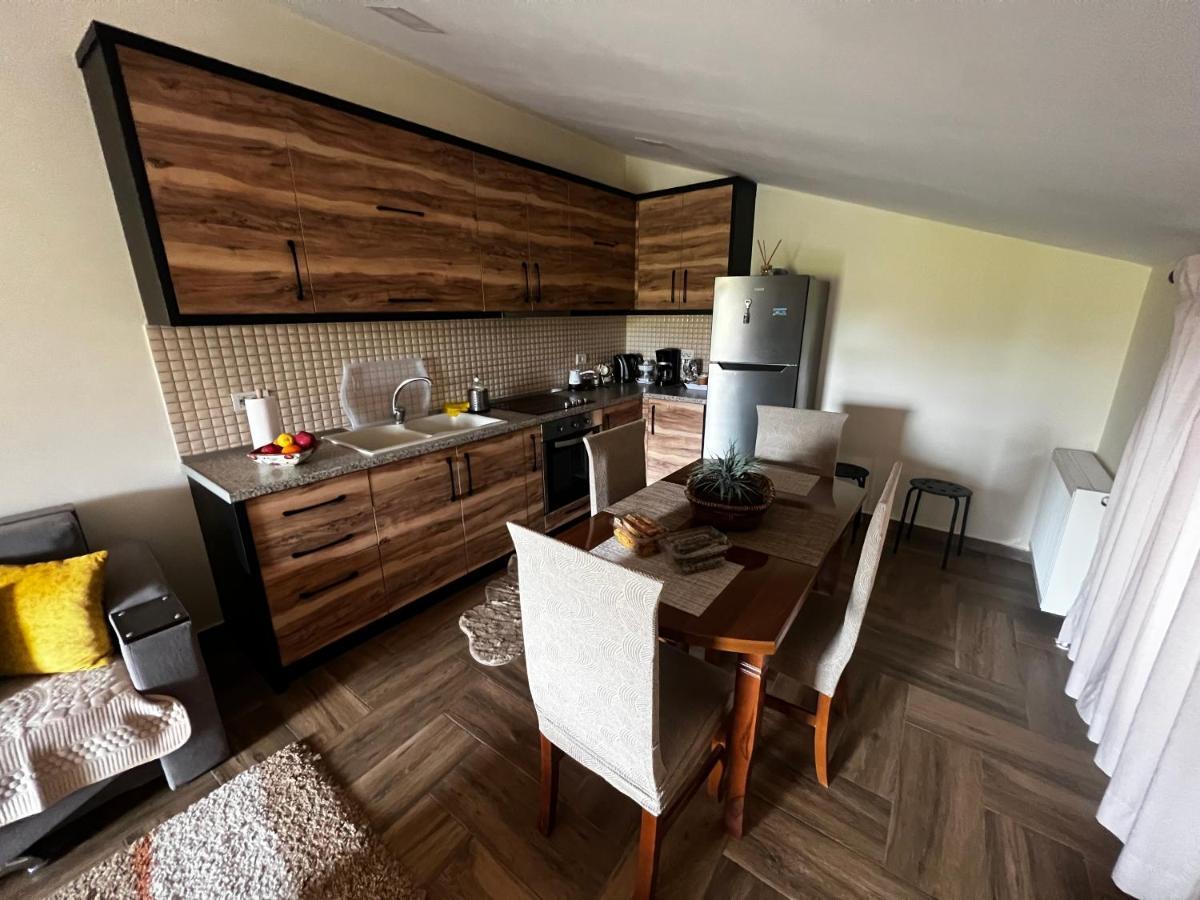 Retreat In The Centre Of Korce Exterior foto