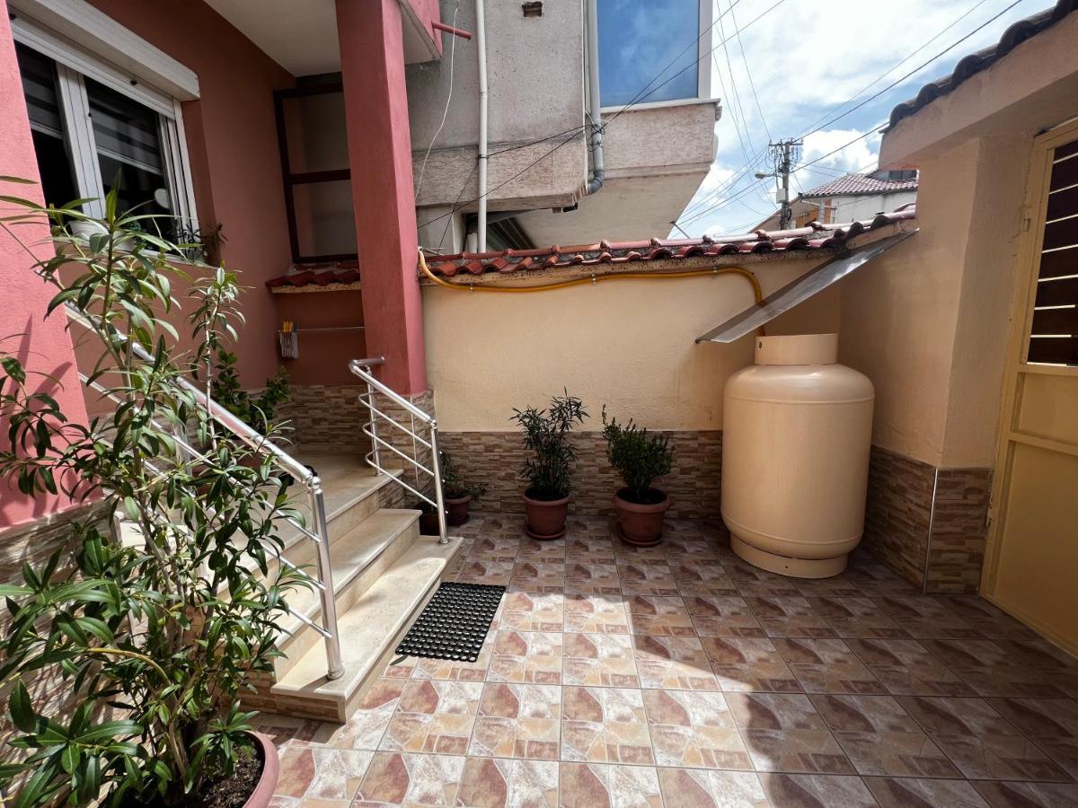 Retreat In The Centre Of Korce Exterior foto